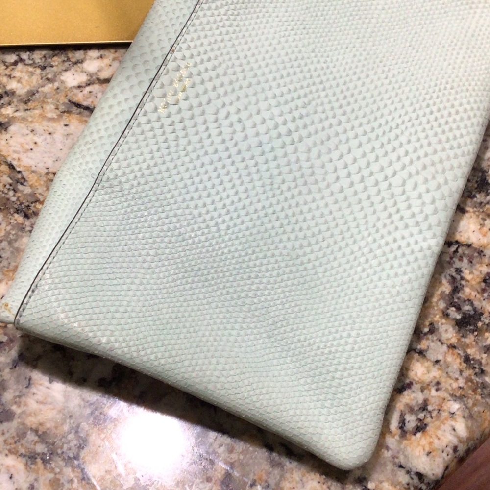 Henri Bendel Mint Green Clutch Bag D-ring to add crossbody strap - Picture 5 of 7